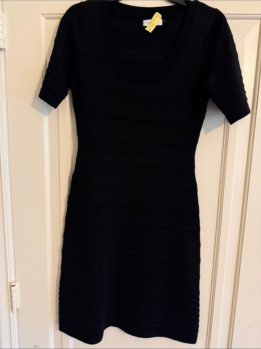 Like new Black Short-Sleeve  Knit Dress